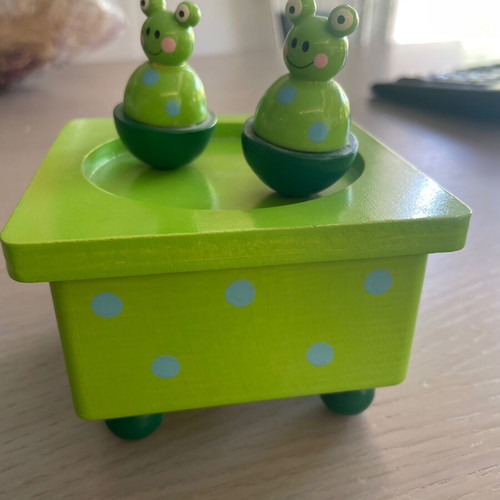 Wooden magnetic music box for children like new