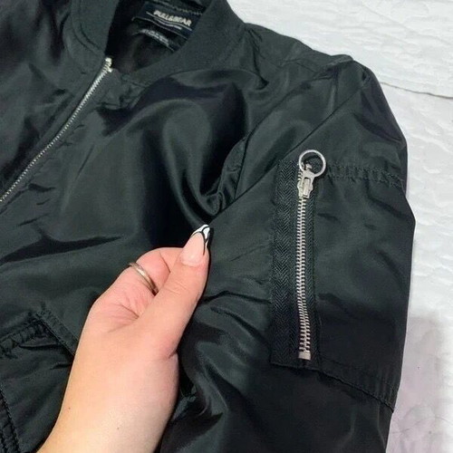 Bomber jacket Pull&Bear women's black size medium like new