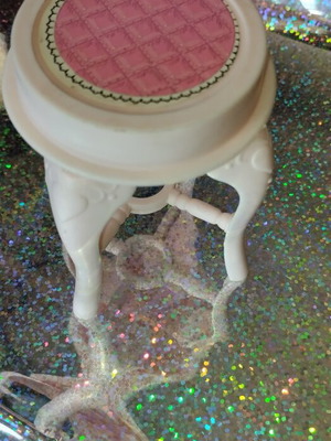 Barbie stool vintage like new