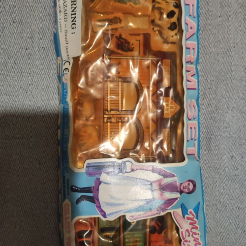 Farm Set like new, 80s-90s collectible