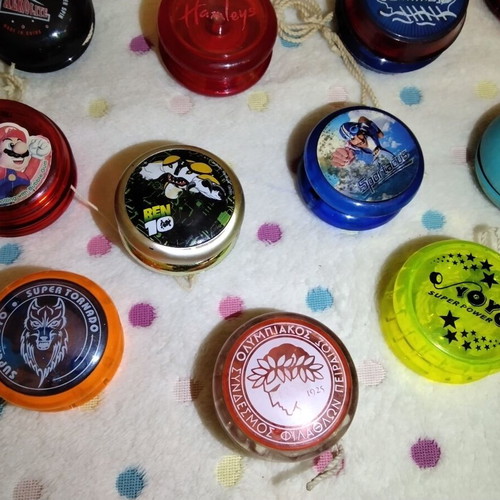 Vintage yo-yos, set of 14 pieces
