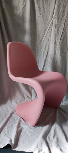 Vitra Panton Chair kid's edition pink