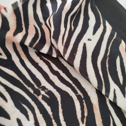 Crop top shirt size M new, brand Trendyol
