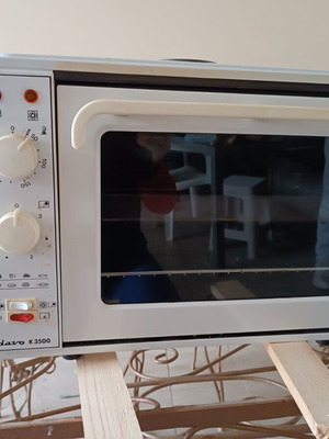 Davo K3500 Oven with Two Burners Like New