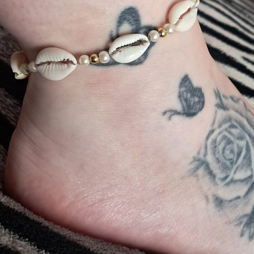 Anklet handmade with shells, made to order, white and gold