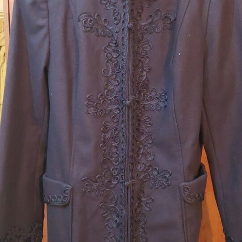 Coat with embroidery brown like new