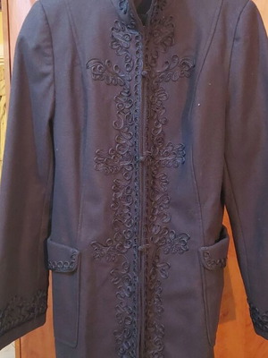 Παλτό ιδιαίτερο με κέντημα καφέ σαν καινούργιο