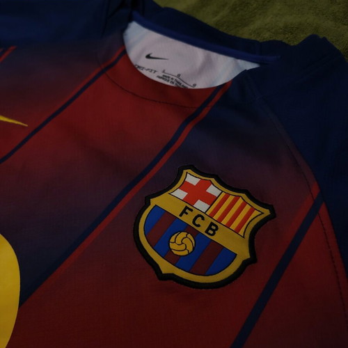 Barcelona Jersey size Large like new