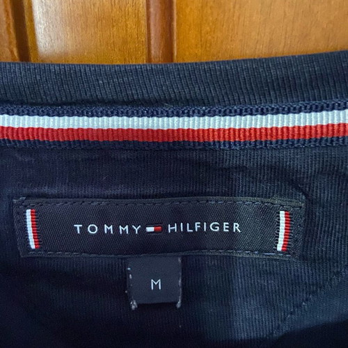 Tommy Hilfiger shirt size M like new