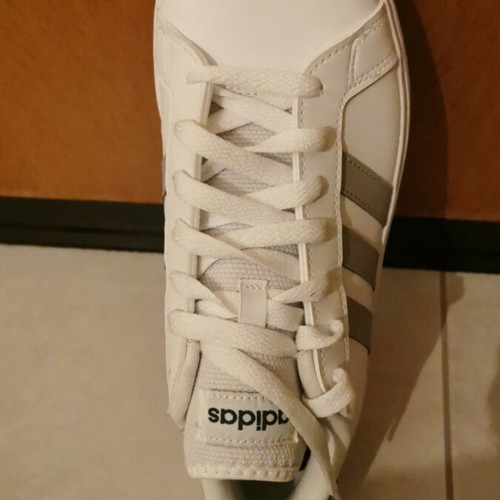 Adidas right shoe 43 1/3 white like new