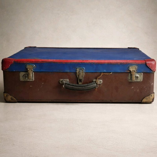Vintage suitcase used, leather with metal corners and wooden details