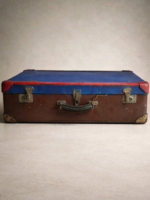 Vintage suitcase used, leather with metal corners and wooden details