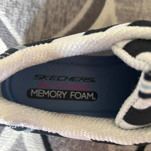 Skechers women's shoes like new, size 39, white and blue