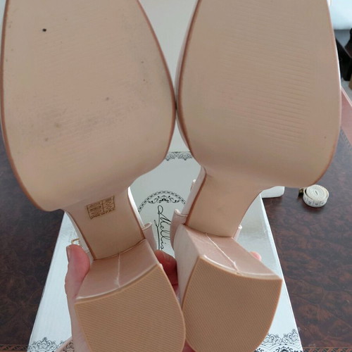 Beige high platform sandals new, size 40, satin