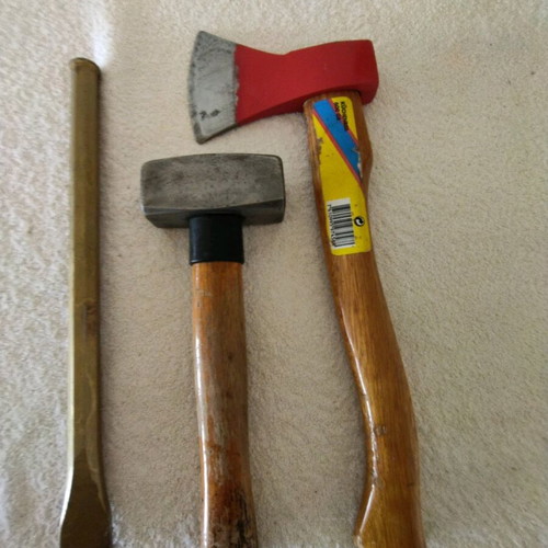 Hand tools used: chisel, axe, hammer