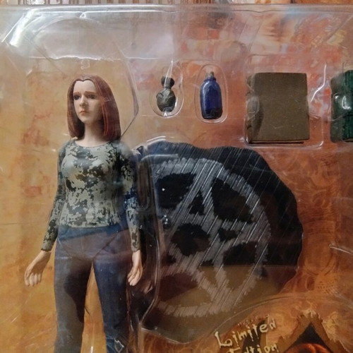 Buffy Moore Vampire Slayer 5' Willow figure new