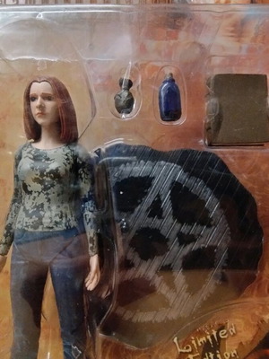 Buffy Moore Vampire Slayer 5' Willow figure new