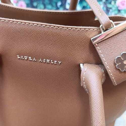 Laura Ashley handheld bag like new, camel color, saffiano look