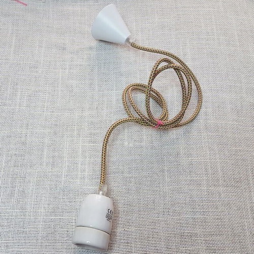 Pendant light E27 used with ceramic base and fabric cable