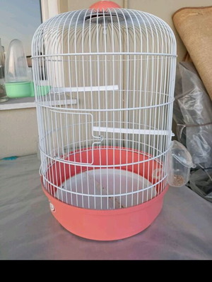 Bird cage like new for parakeets