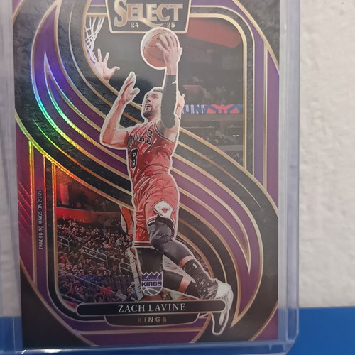 Select 24-25 Zach Lavine card like new
