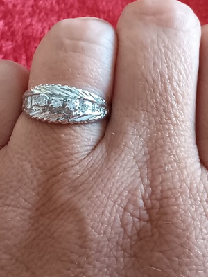 Silver ring 925 with three zircon stones, size 56, new