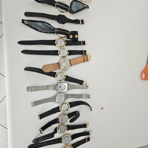 Watches like new, pack of 15