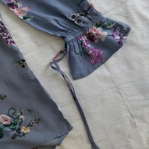 Floral vintage blue shirt like new, size M/L