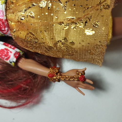 Rosabella Beauty Ever After High doll with 3D printed accessories
