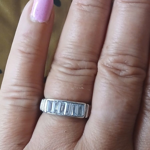 Silver 925 ring with zirconia, 17 mm, like new