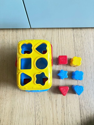 Sorting toy like new