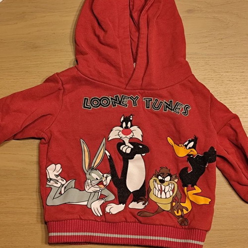 Looney Tunes baby hoodie used, 9 to 12 months, red