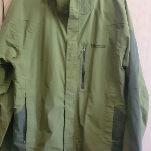 Marmot waterproof membrain hiking jacket with hood, large
