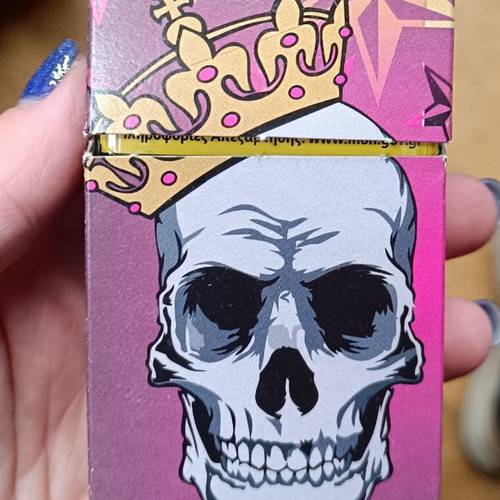 Paper cigarette case like new