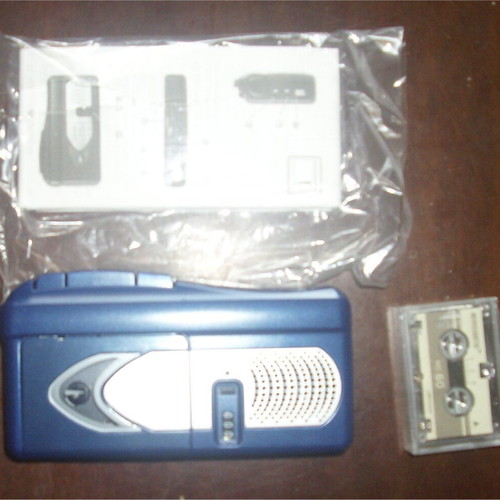 Lervia KH4111 journalistic cassette recorder new with microcassette