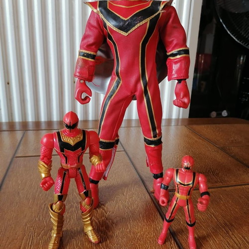 Power Ranger Red Ranger Mystic Force 2005 figures used, set of 3