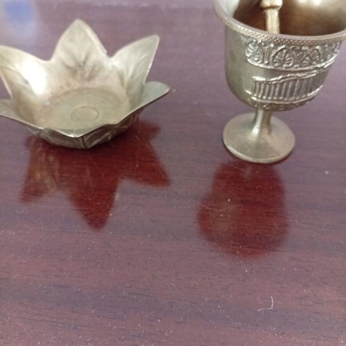 Brass decorations like new, set of two