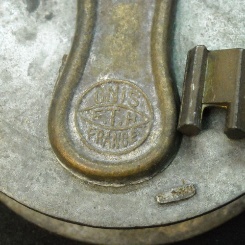 Large Unis F.T.H. France padlock used with functional key