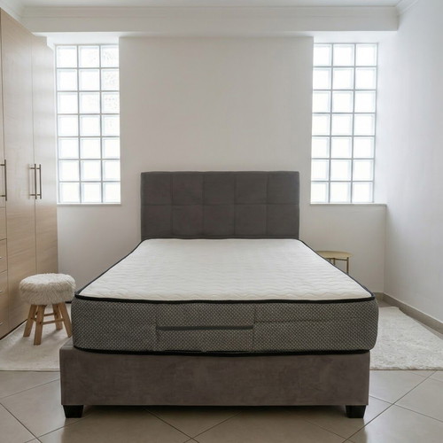 Semi-double bed with mattress