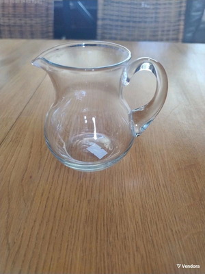 Small glass jug like new, height 10cm