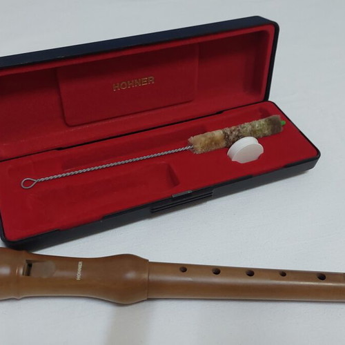 Hohner 9532 C-Sopran Wooden Recorder Like New with Case and Accessories