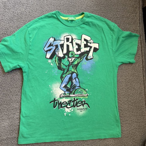 Benetton T-shirt like new, size 146 cm, boy 10-11 years, white and green
