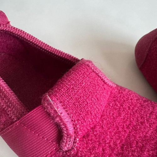 Living Kitzbühel children's wool slippers size 30 used, pink, flexible sole