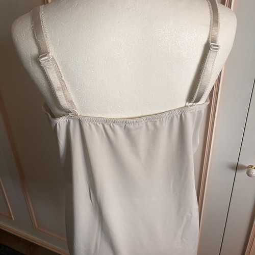Sleepwear set like new, white