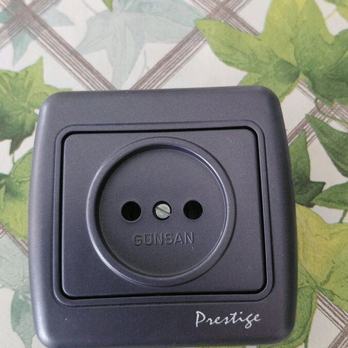 Home sockets new, 13 gray and 14 blue