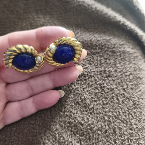 Earrings gold with blue stone new condition