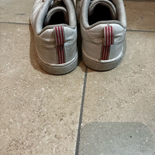 Adidas kids athletic shoes used, size 33, white pink