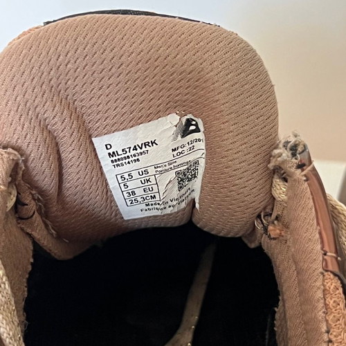 Women's athletic shoes used, size 38, iridescent brown