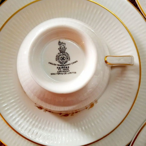 Royal-Doulton Fairfax tea set 24 pcs