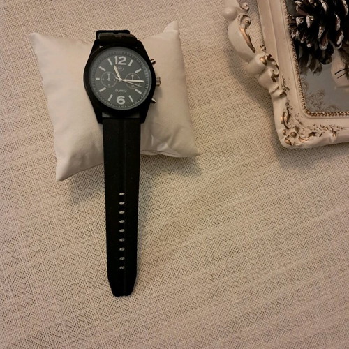Unisex watch new black unused